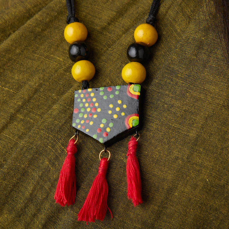 Tassel Pop ‘Tara’- Handcrafted Terracotta Necklace Set
