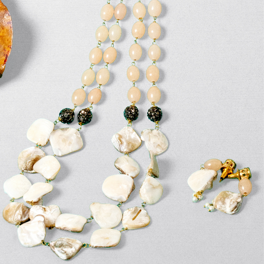 Natural Shell Stone Beaded Necklace Set with Earrings