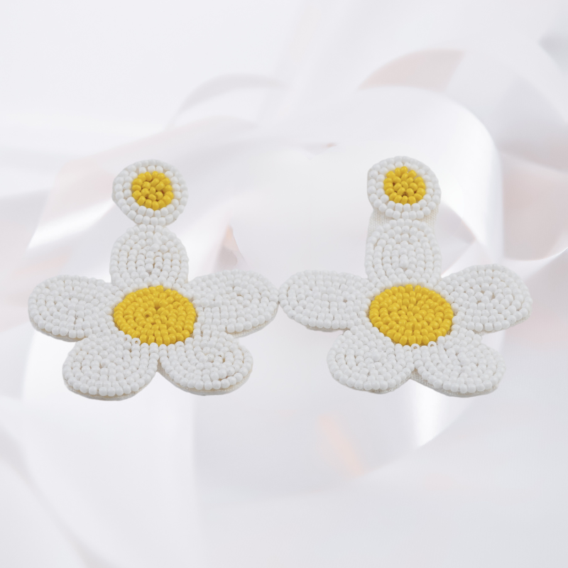 Hand-Beaded Daisy Earrings – White & Yellow