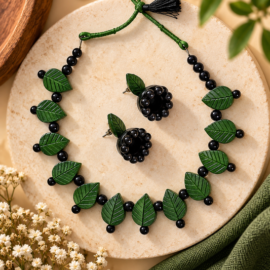 Vanya Leaf Terracotta Necklace Set