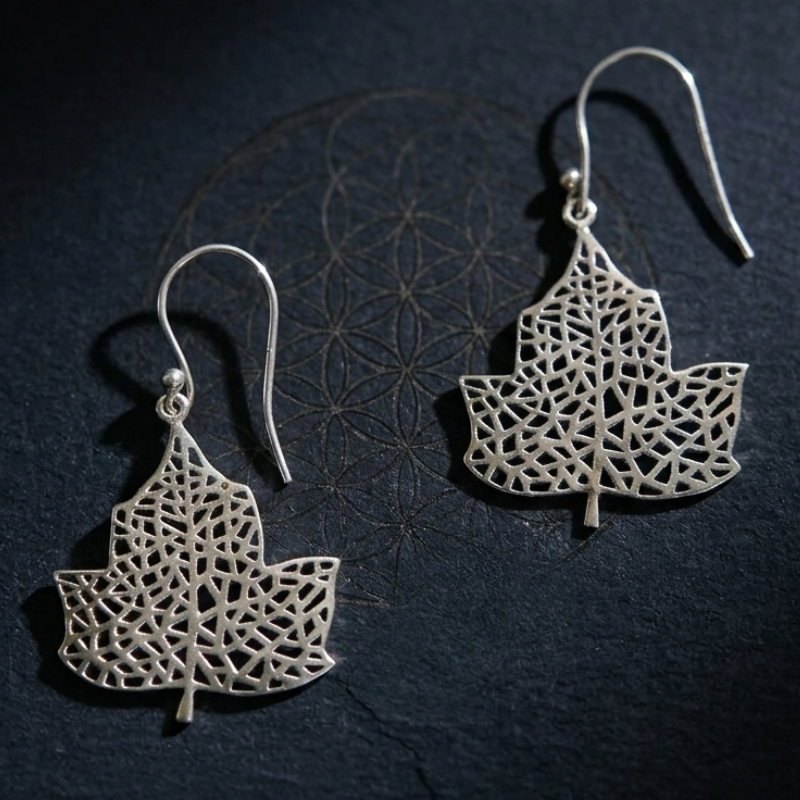 Leaf Silver Drop Earrings in 925 Silver | Nature Inspired Silver Jewelry