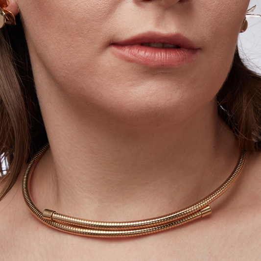 RIAS Minimalist Gold-Tone Choker Necklace – Modern Everyday Statement Jewelry