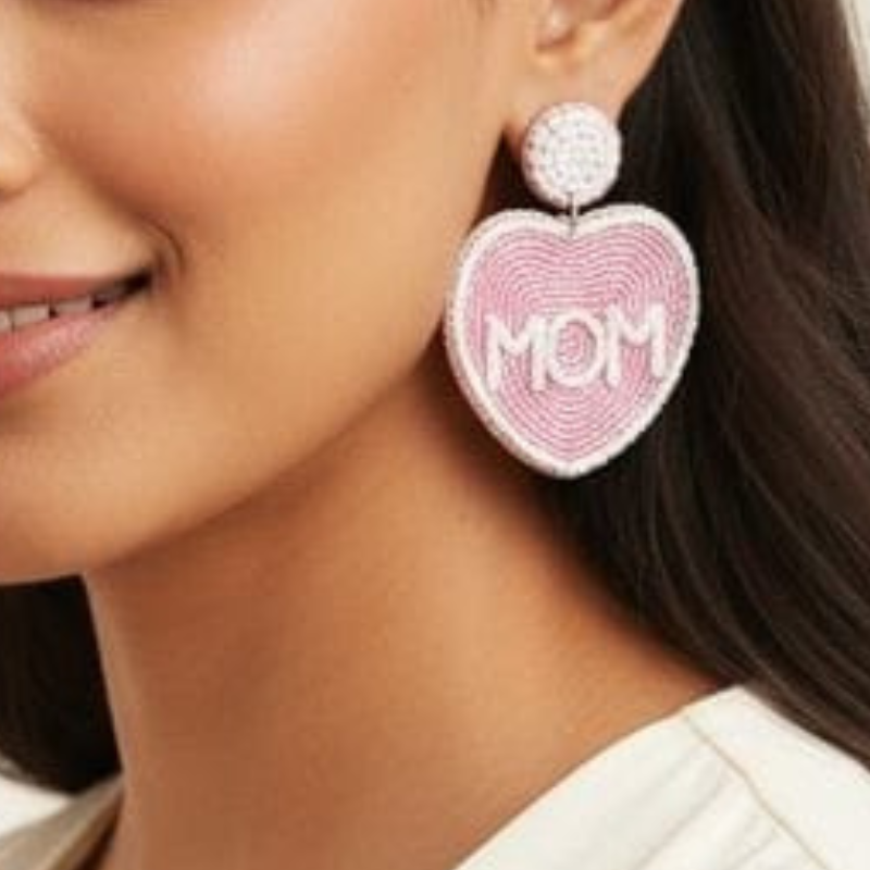 Candy Heart “MOM” Drops – Pink/White